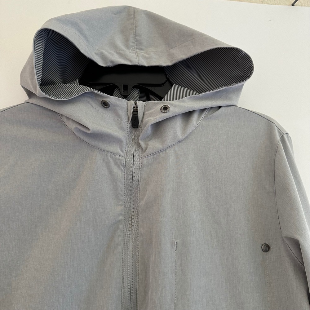 Vuori Womens Outdoor Tranier Shell Jacket Small Gray Hooded Full Zip Windbreaker - Picture 3 of 10